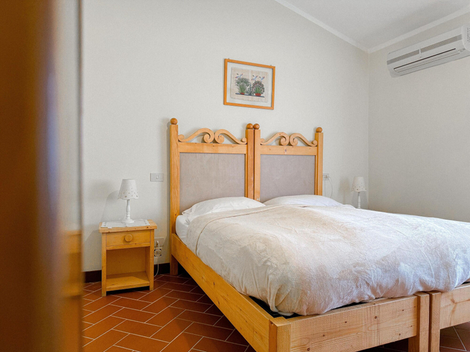 Bedroom 4, Podere Sette Piagge, Terni