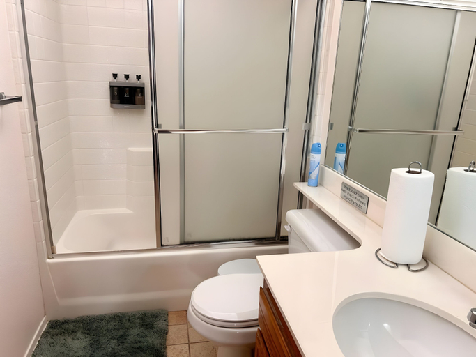 Bathroom 4, Private bedroom in Western Horizon Home, Riverside