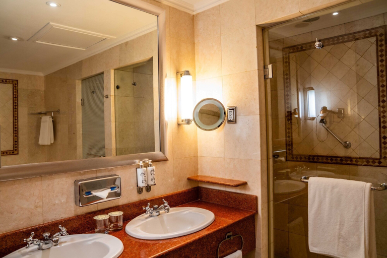 Bathroom 5, Polana Serena Hotel, Maputo
