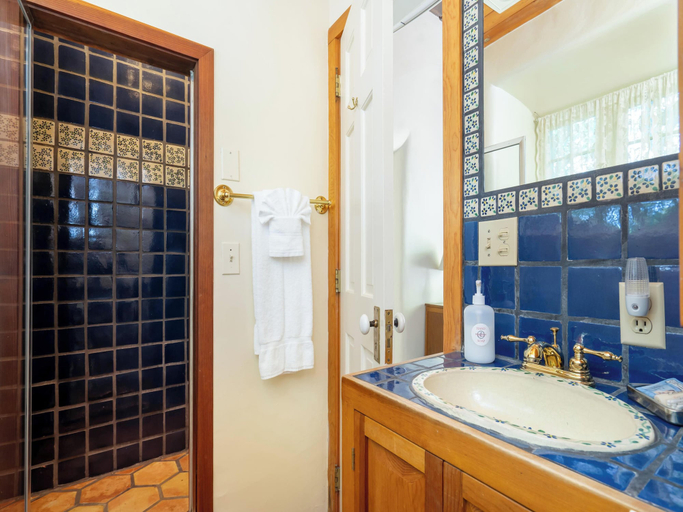 Bathroom 3, Siete Caballos by Kokopelli Property Management, Santa Fe