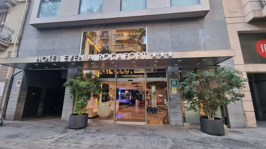 Exterior & Views 2, Evenia Rocafort, Barcelona