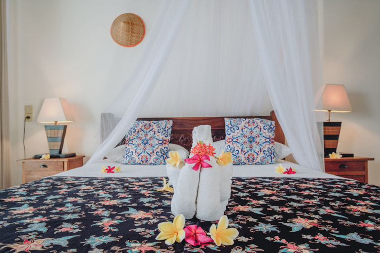 Bedroom 3, Frangipani Beach Hotel, Buleleng