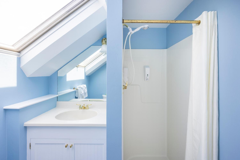 Bathroom 4, Beachside Village Resort, Barnstable