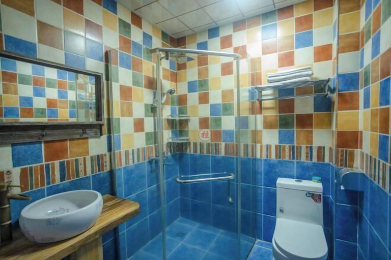 Bathroom 2, Chanji Shanshecinema Theme Inn, Hengyang