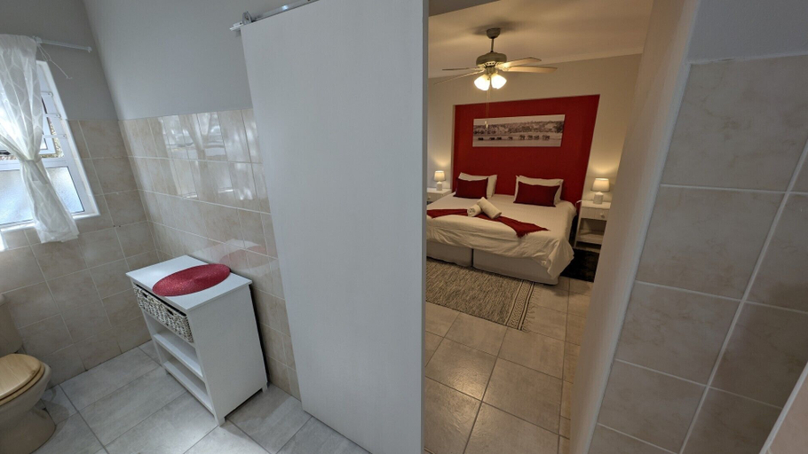 Bathroom 4, Amarachi Guesthouse, Swakopmund