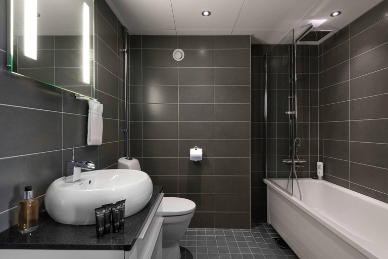 Bathroom 5, Quality Hotel Sundsvall, Sundsvall