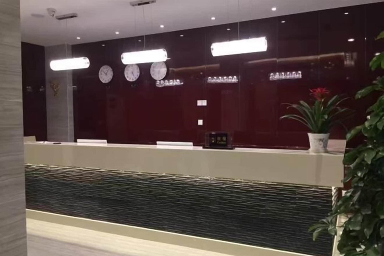 Others 5, Huayuan Fashion Hotel 338, Xiaogan