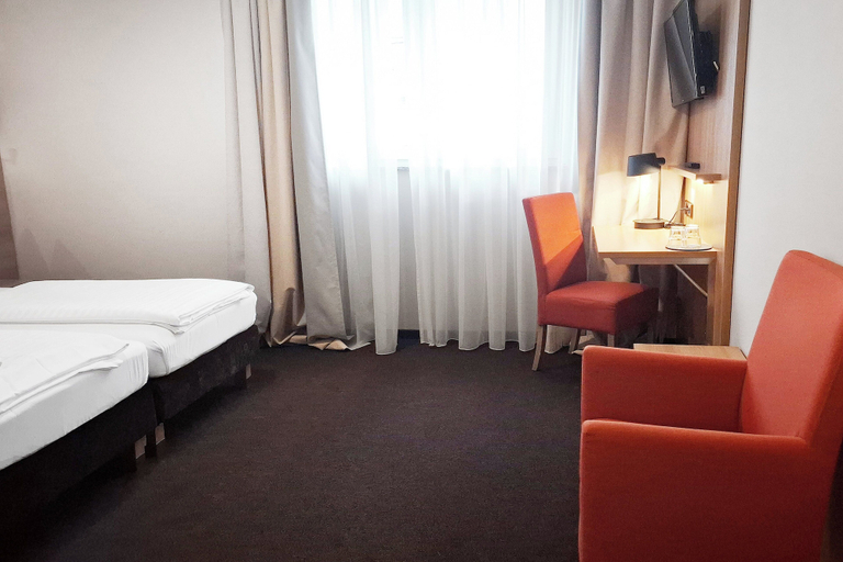 Bedroom 3, Garner Hotel Stuttgart - Zuffenhausen by IHG, Stuttgart