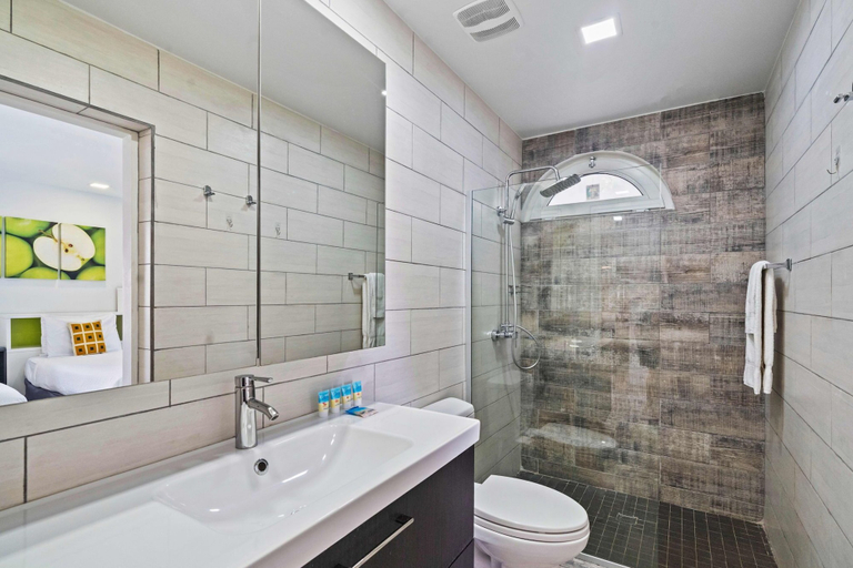 Bathroom 4, Modern Villa Private Pool 4min to Beaches!