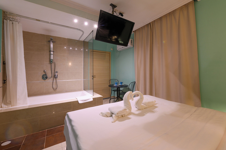 Bedroom 5, Marina Beach Hotel