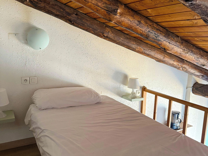 Bedroom 2, APARTAMENTOS VAQUERS MIKKA 3000, Pyrénées-Orientales