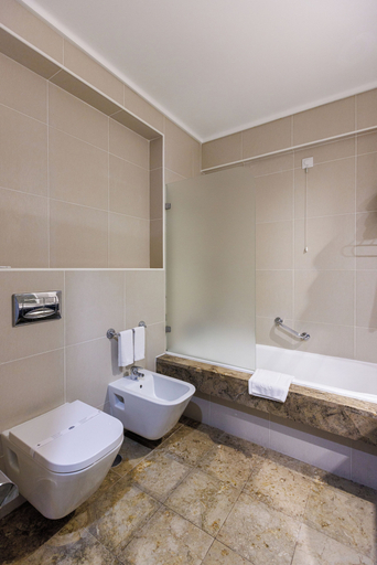 Bathroom 4, Hotel As Américas, Aveiro