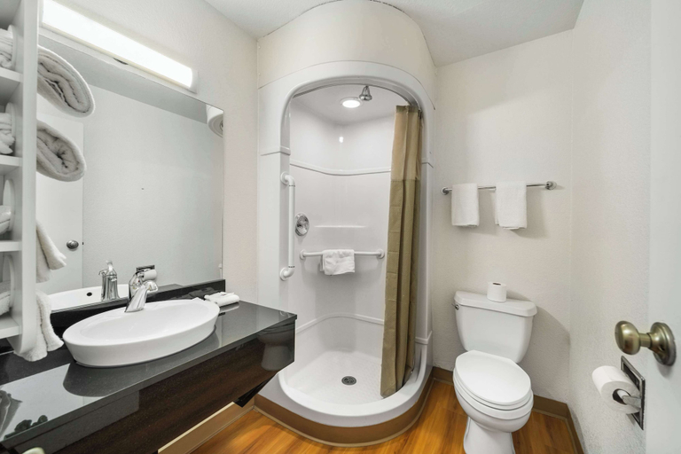 Bathroom 4, Motel 6 Big Bear Lake, CA, San Bernardino