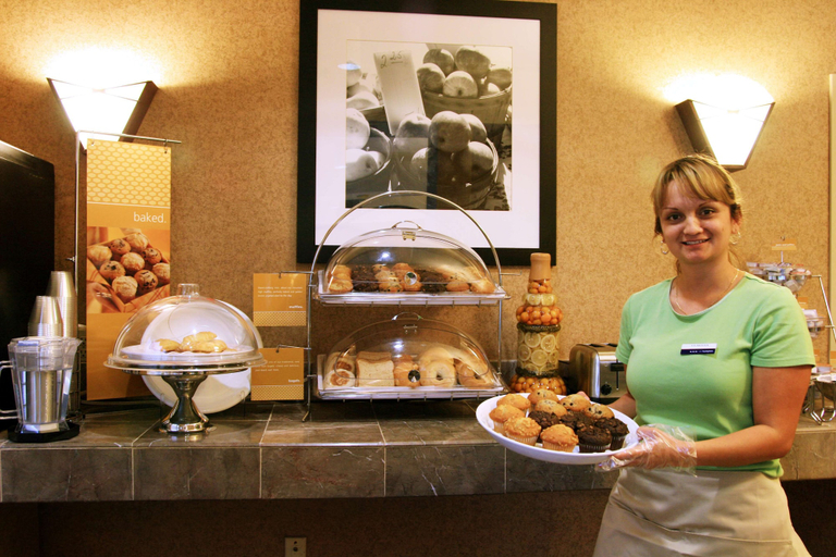 Food & Drinks 5, Hampton Inn Houston-Brookhollow, Houston
