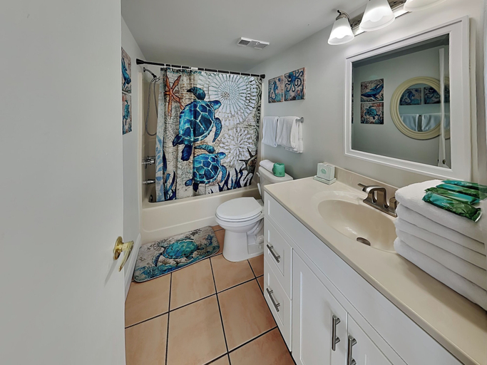 Bathroom 4, Estero Beach and Tennis 703B by Distinctive Beach Rentals, Lee