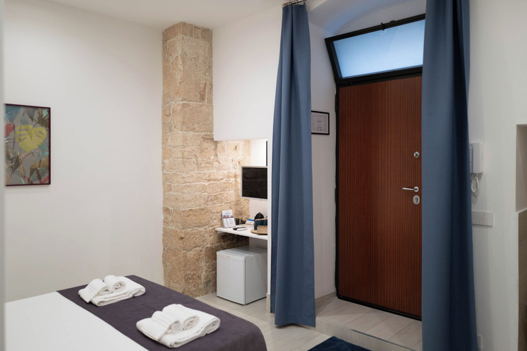 Bedroom 3, Vivarum b&b, Bari