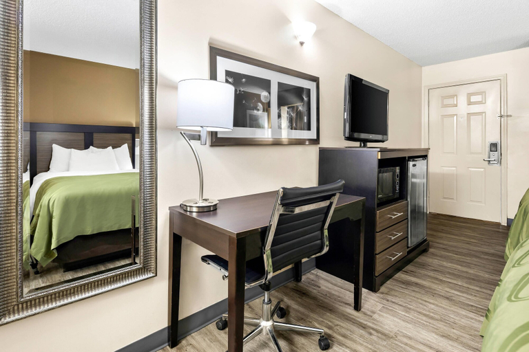 Bedroom 4, Quality Inn Decatur River City, Morgan
