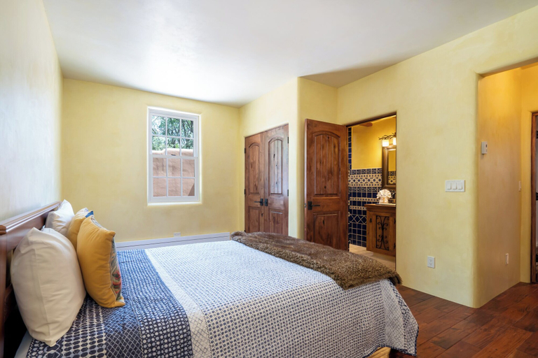 Bedroom 3, Casita Contenta by Kokopelli Property Management, Santa Fe