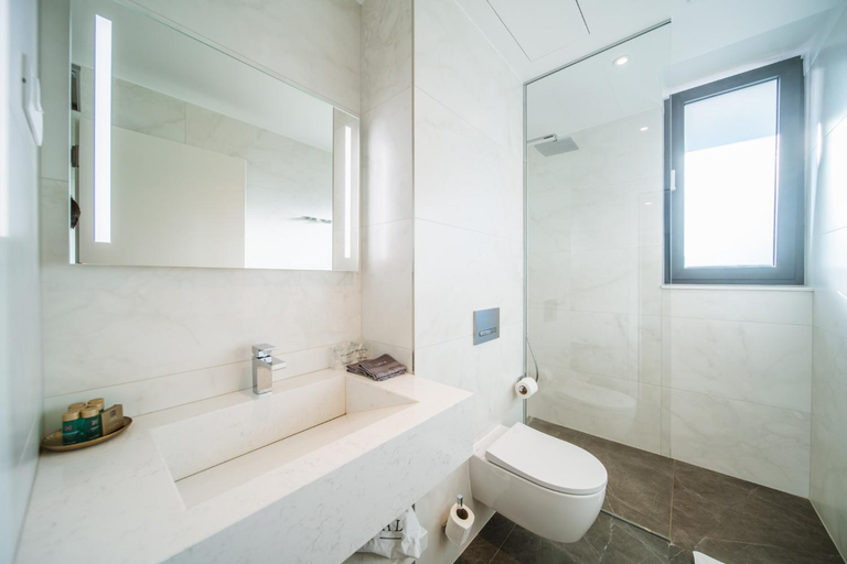 Bathroom 4, Hotel Crystal, Orebić