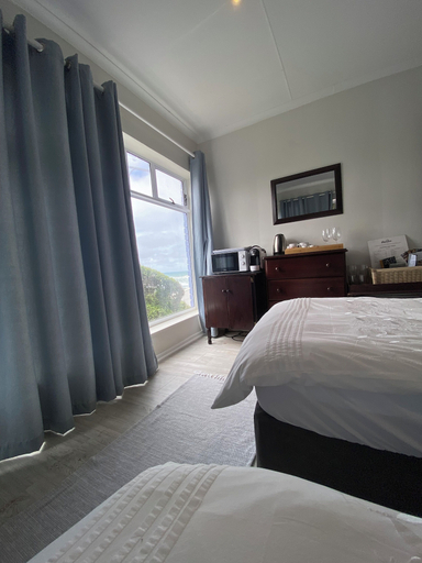 Bedroom 2, Sea Paradise, Eden