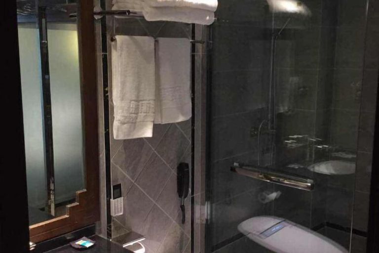 Bathroom 4, Chongqing Jinfeng Hotel, Chongqing