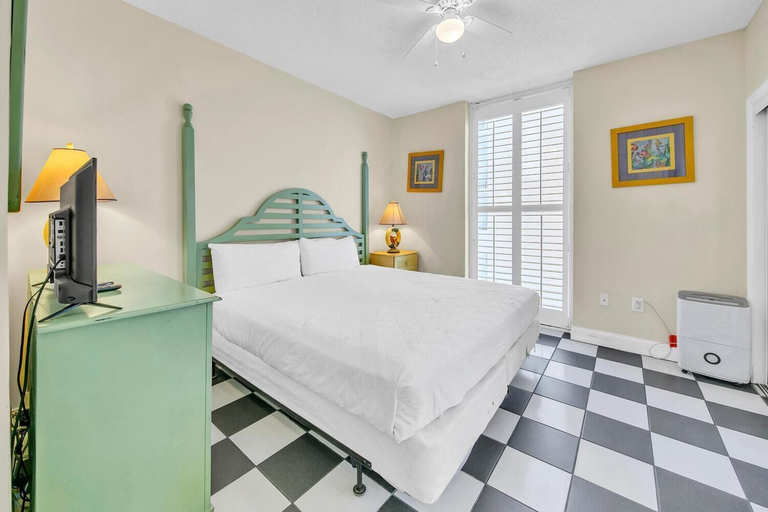 Bedroom 2, Majestic Beach Towers 1-1615, Bay