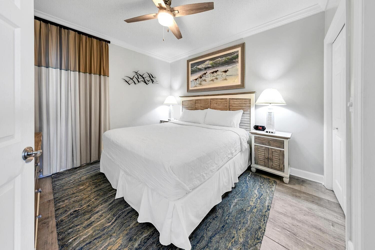 Bedroom 2, Boardwalk 2005, Bay