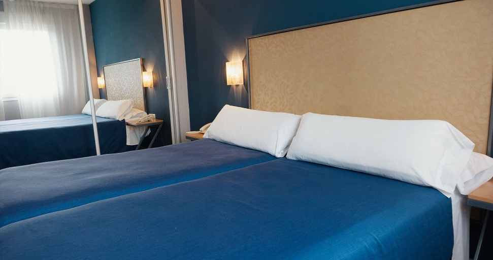 Bedroom 3, Apartamentos Vértice Sevilla Aljarafe, Sevilla