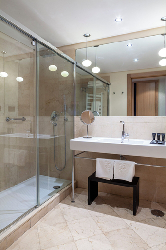 Bathroom 5, Gran Hotel Sardinero, Cantabria