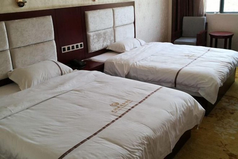 Bedroom 2, Sun City Business Hotel, Chuxiong Yi
