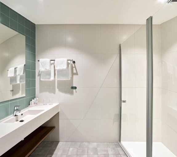 Bathroom 5, Park Inn by Radisson Hasselt, Limburg