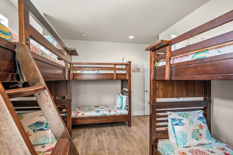 Bedroom 3, Beach-A-Holic by Silver Sands Vacation Rentals, Nueces