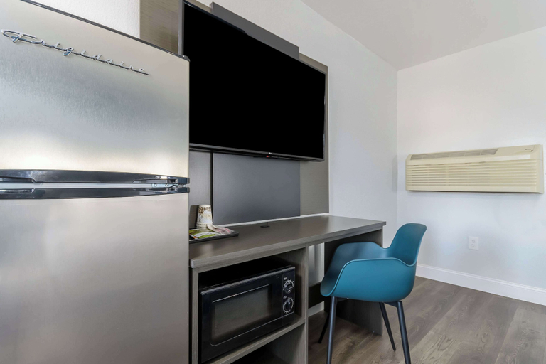 Others 5, Studio 6 Suites Madera, California - Yosemite, Madera