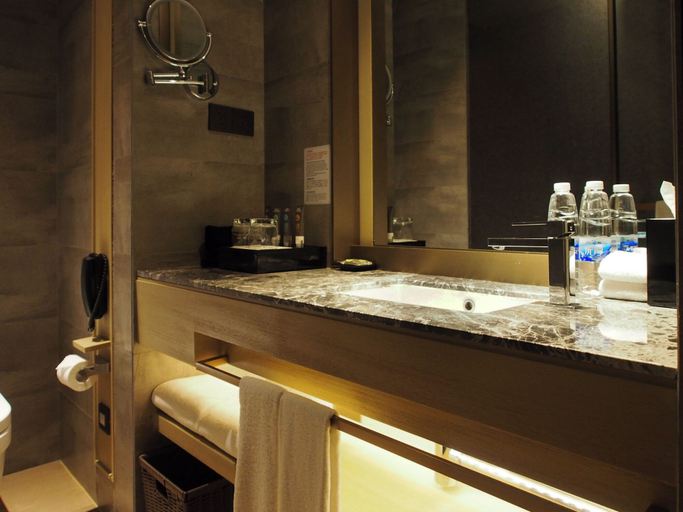 Bathroom 5, Novotel Shanghai Clover, Shanghai