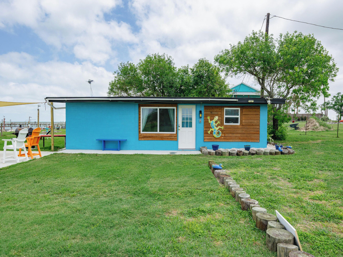 Exterior & Views, Little Cove Resort by Miss Kitty’s, Aransas