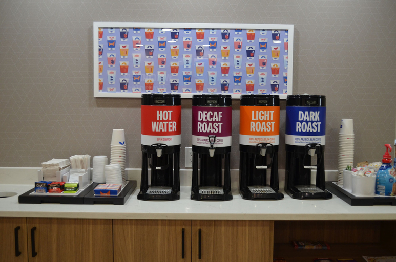 Food & Drinks 5, Hampton Inn & Suites by Hilton Tomball Houston NW, Houston
