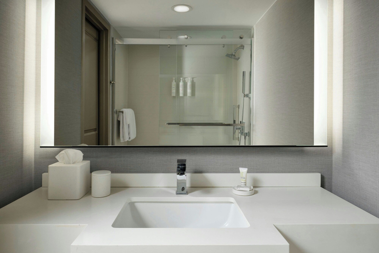 Bathroom 4, Marriott Indianapolis East, Marion