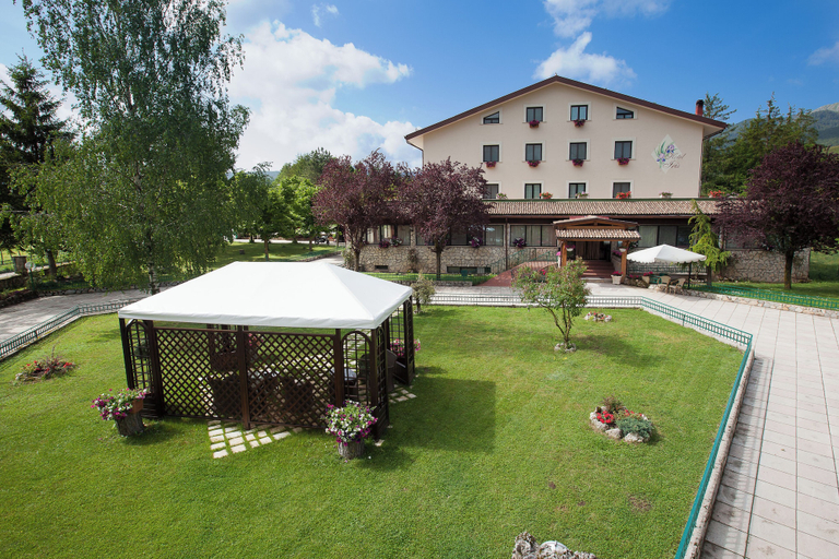 Exterior & Views 2, Hotel Iris, L'Aquila