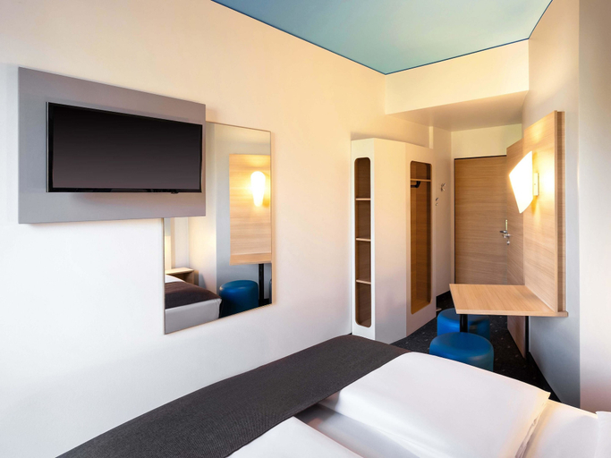 Bedroom 2, B&B Hotel Braunschweig-City, Braunschweig