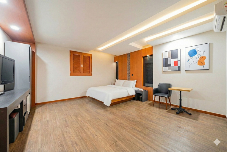 Bedroom 4, Hotel June, Jung