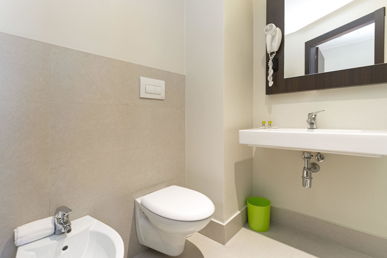 Bathroom 5, B&B Hotel Milano - Sesto, Milano