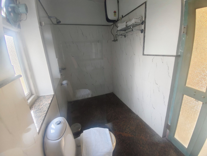 Bathroom 3, Pushkar Fort - Luxury Heritage Resort, Ajmer