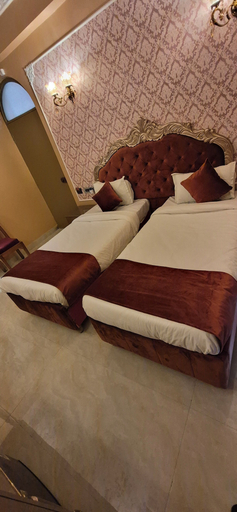 Bedroom 2, Ray of Maya Hotel, Agra