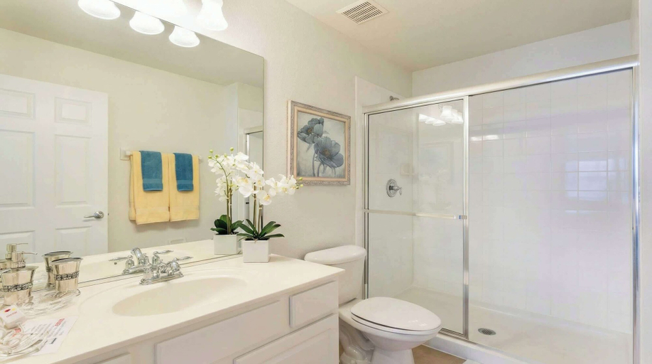 Bathroom 3, Firework View 6BR Home Pool/spa/game Near Disney!, Osceola
