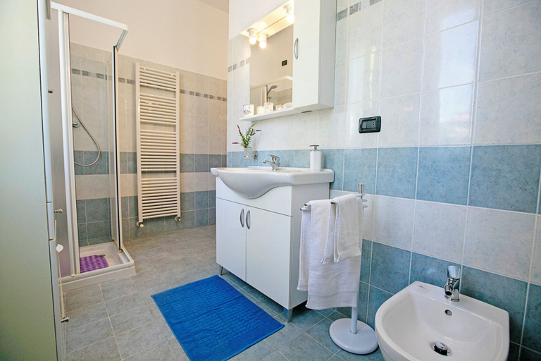 Bathroom 3, Villa Mimosa - Apt 1, Brescia