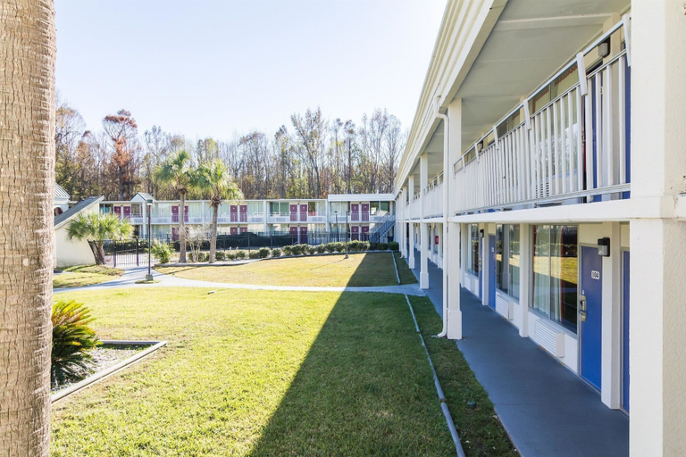 Others 5, Motel 6 Townsend, GA, McIntosh