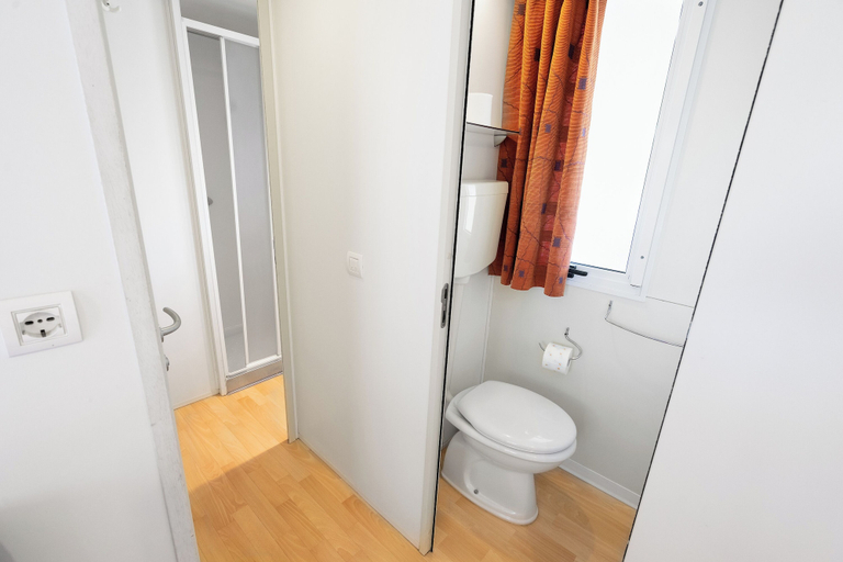 Bathroom 4, Camping Boschetto Di Piemma, Siena