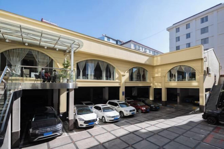 Exterior & Views 2, Hongsheng Hotel, Yuxi