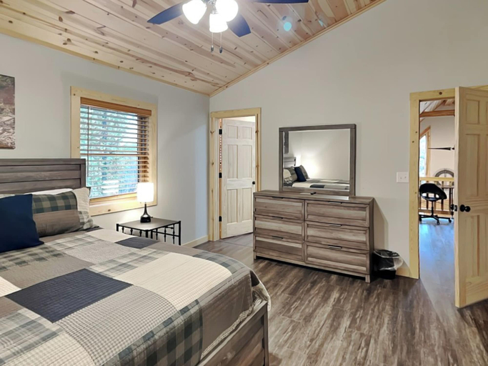Bedroom 2, Hearthstone by Taylor Made Deep Creek, Garrett