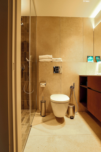 Bathroom 5, Mana Suites & Sea SPA, Palangos